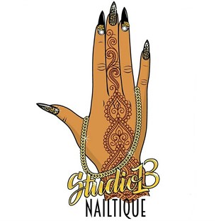 Studio 13 Nailtique in Naples